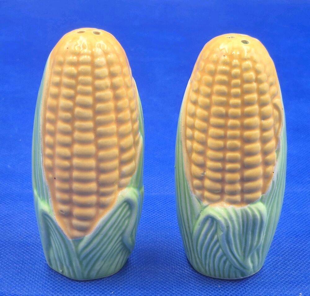 Vintage Ceramic Corn Cob S&P Shaker Set Yellow Green Japan 4.5" Tall